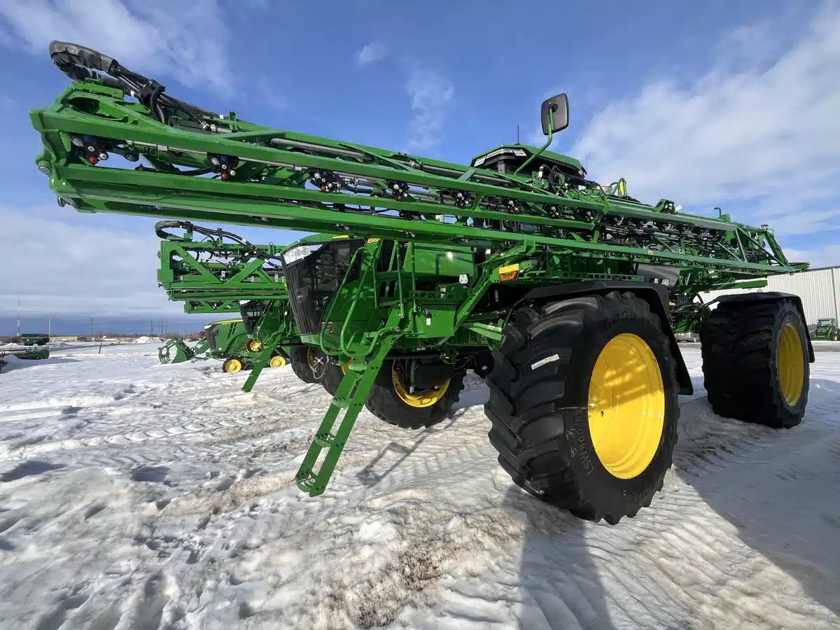 Gallery image 1 for 2025 John Deere 616R Sprayer - Self Propelled