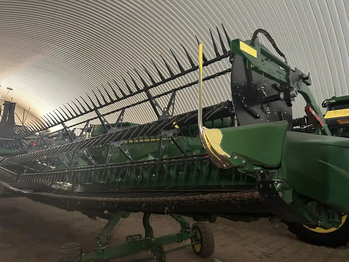 Gallery image 1 for 2024 John Deere HD45F Header - Flex Draper