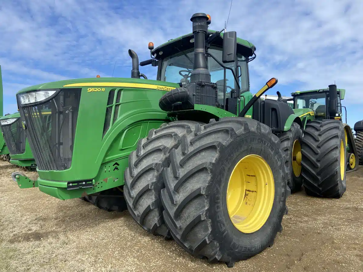 Gallery image 1 for 2018 John Deere 9520R Tractor