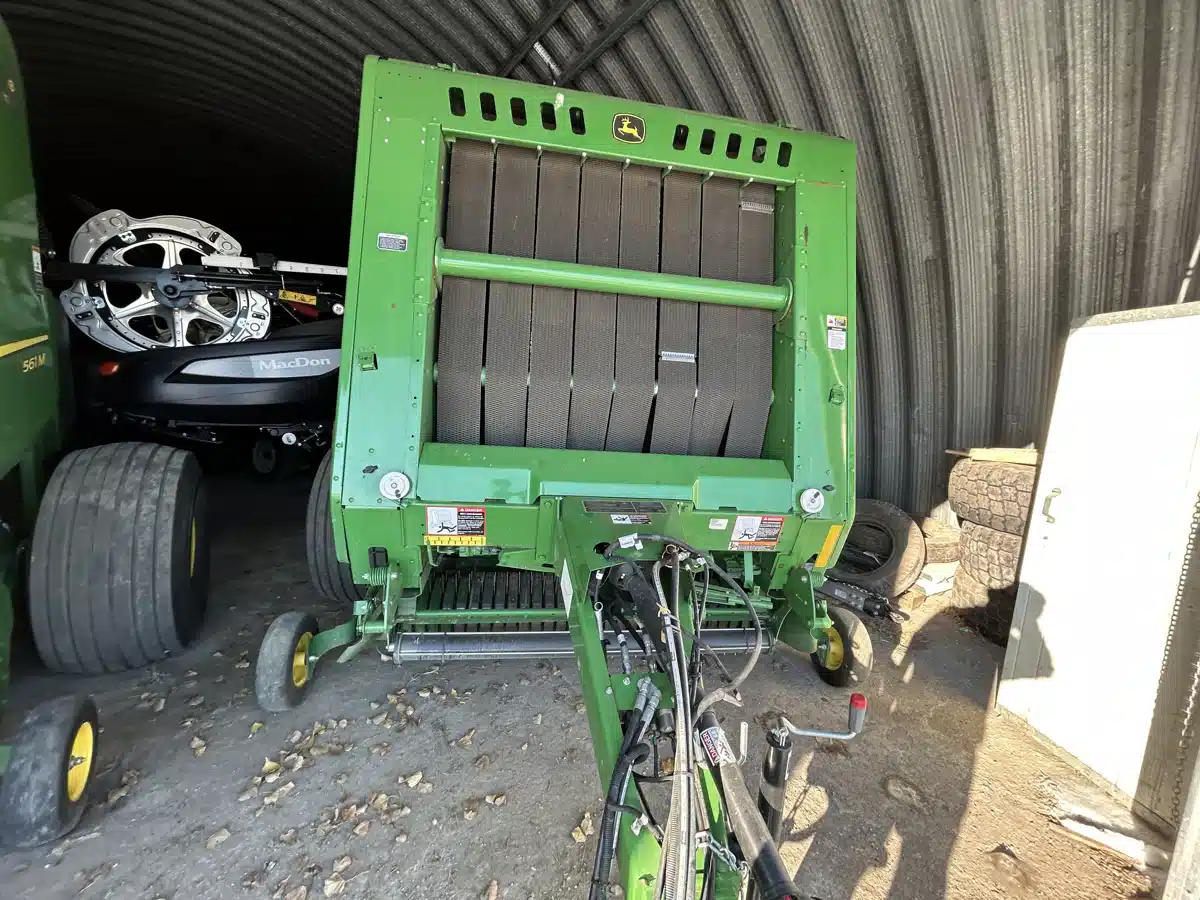Photo de la Galerie 2 pour 2025 John Deere 561M Presse à Balle Ronde