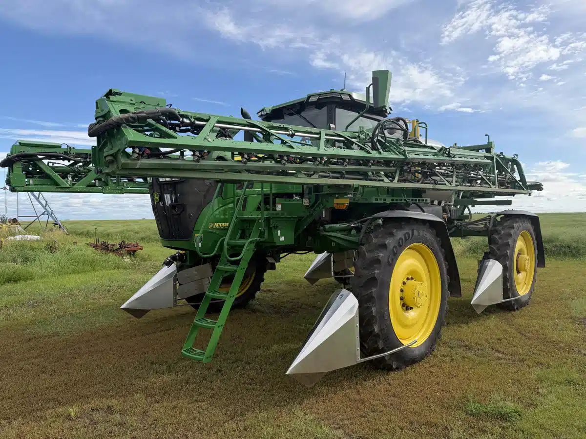 Photo de la Galerie 2 pour 2023 John Deere 616R Arroseur - Automoteur