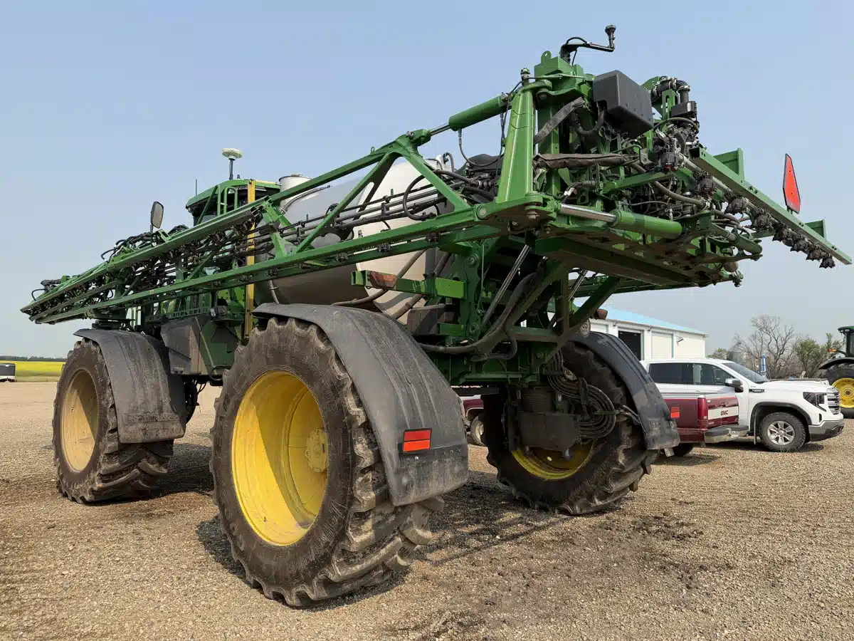 Gallery image 2 for 2026 John Deere 616R Sprayer - Self Propelled