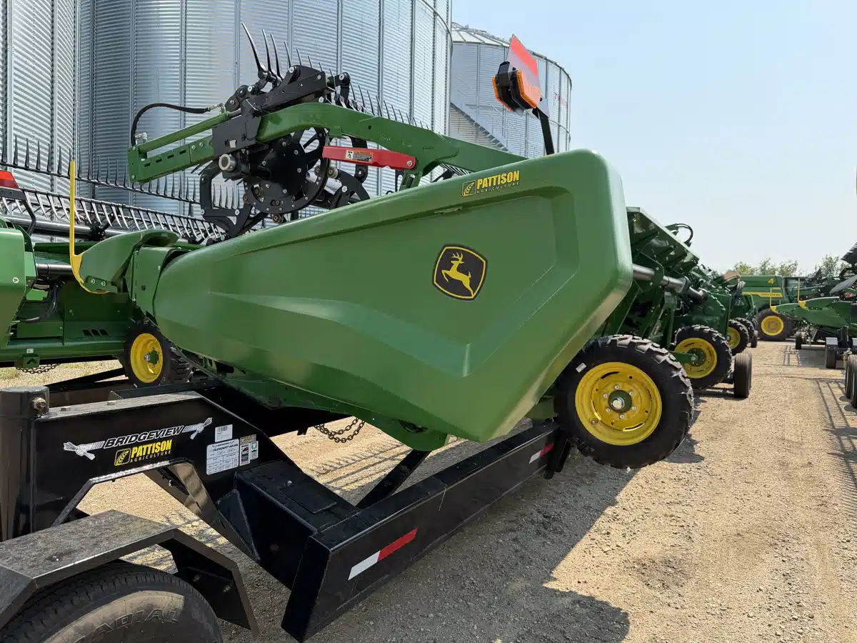 Gallery image 2 for 2026 John Deere HD50R Header - Draper