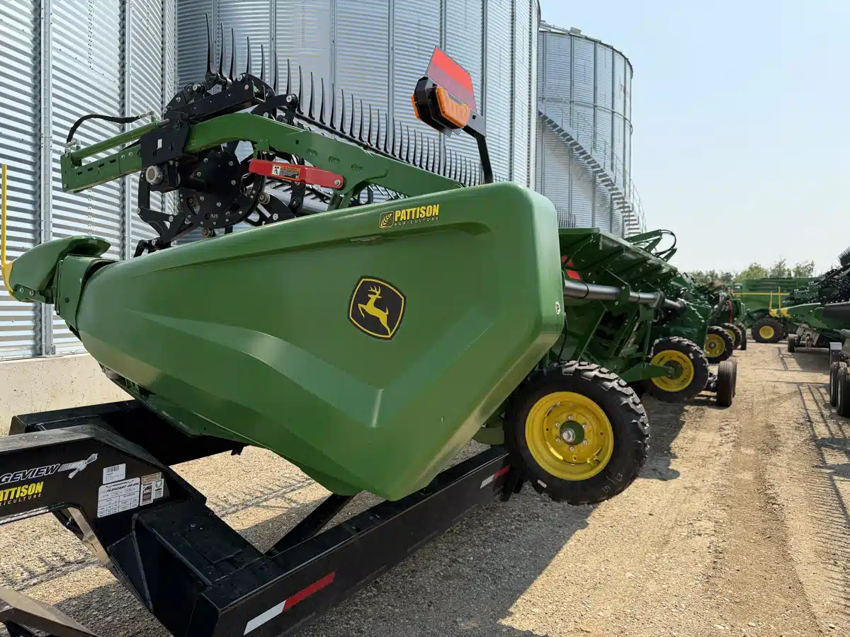 Gallery image 2 for 2026 John Deere HD50R Header - Draper