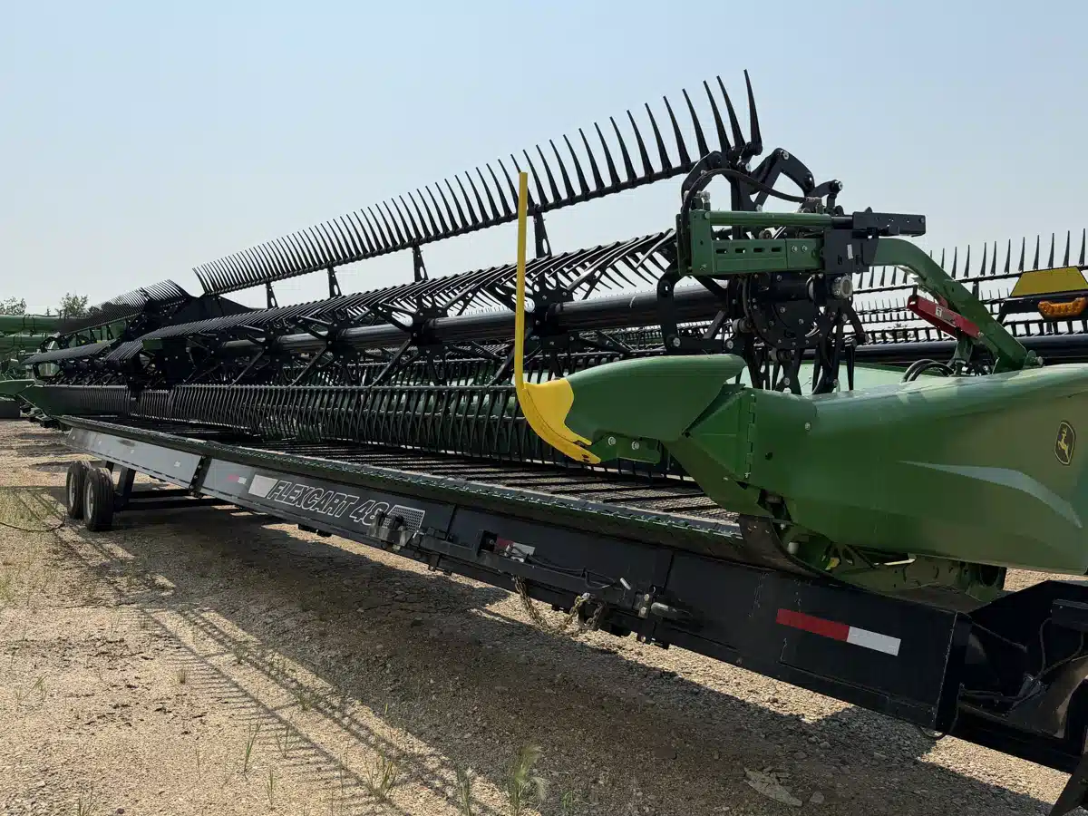 Gallery image 1 for 2026 John Deere HD50R Header - Draper