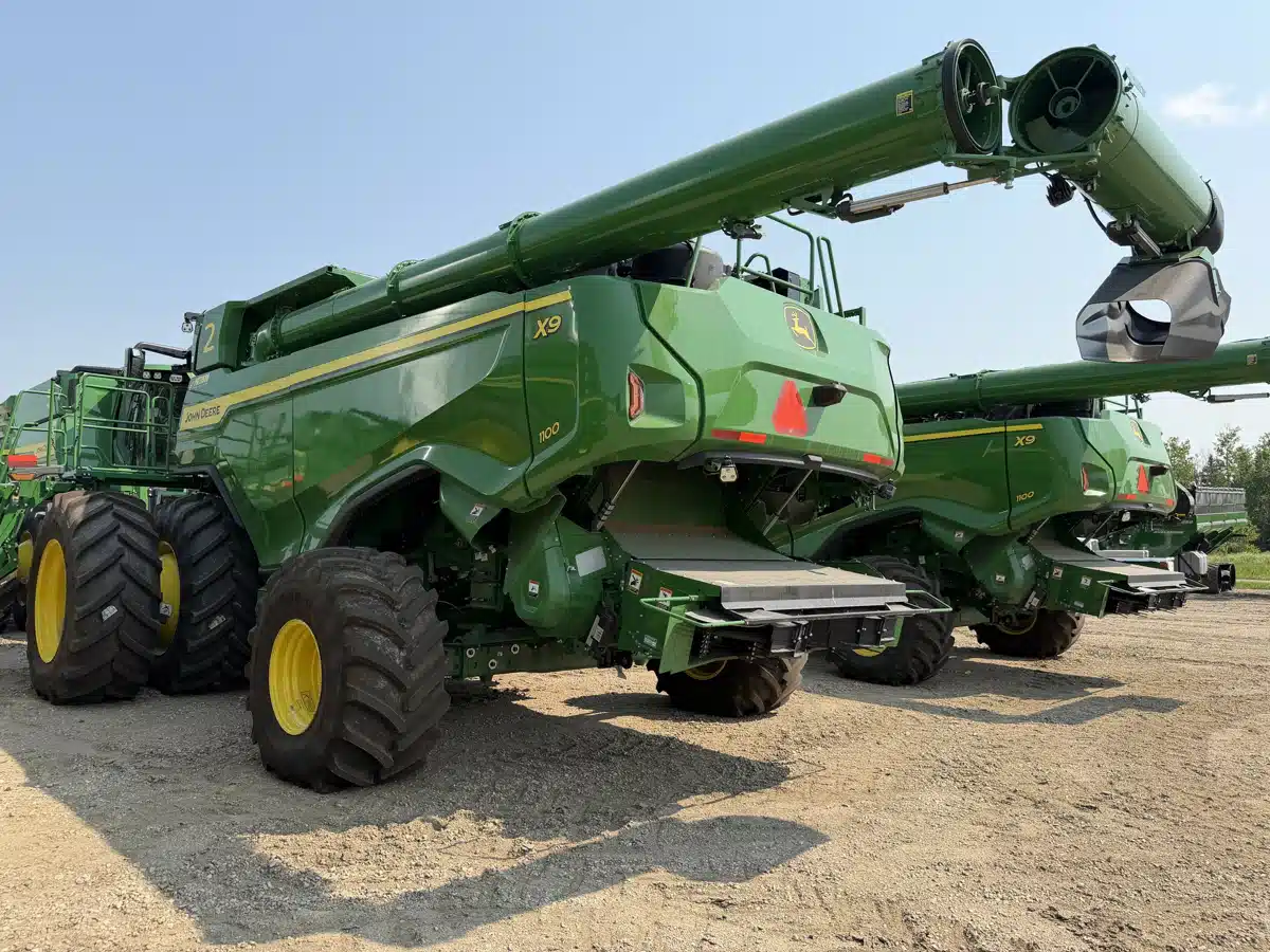 Photo de la Galerie 1 pour 2026 John Deere X9 1100 Batteuse