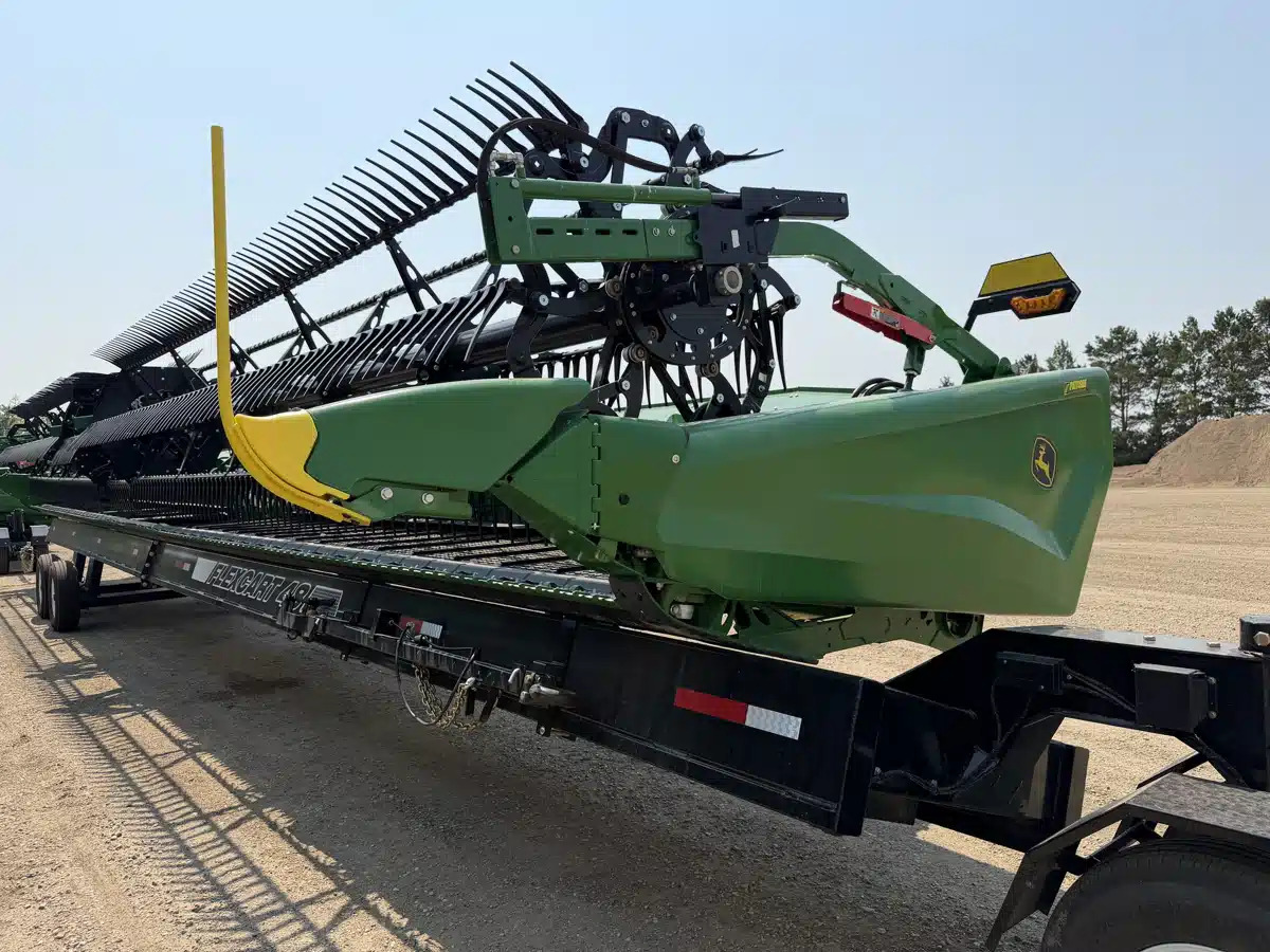 Gallery image 1 for 2026 John Deere HD50R Header - Draper