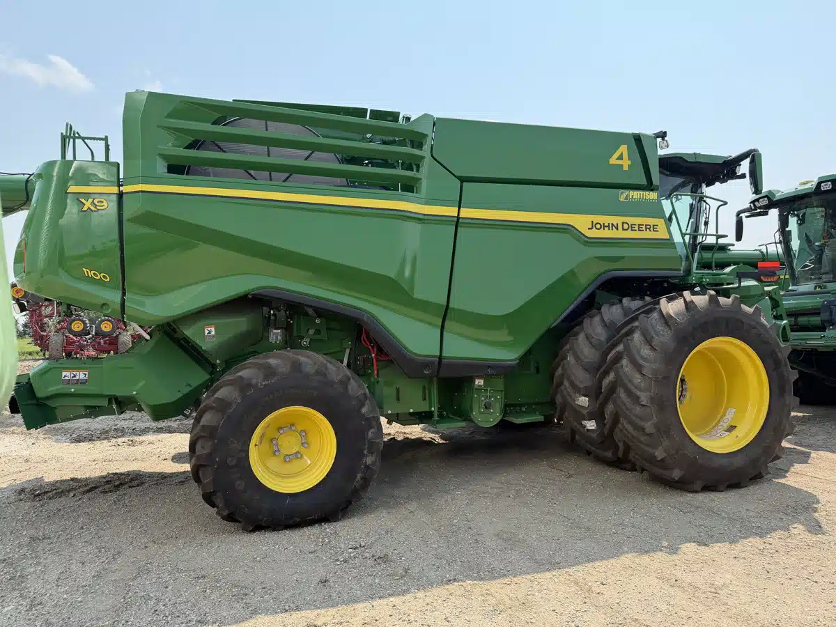 Gallery image 1 for 2026 John Deere X9 1100 Combine