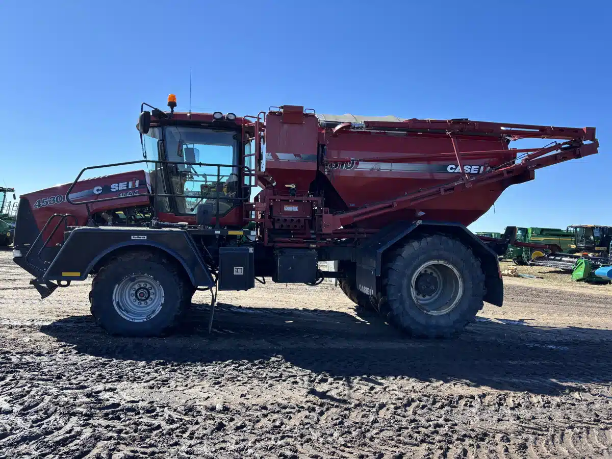 Gallery image 2 for 2013 Case IH TITAN 4530 Floater