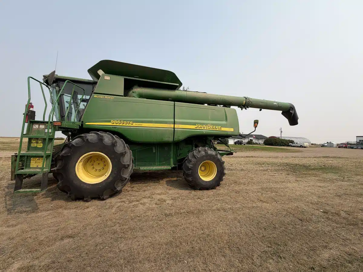 Gallery image 2 for 2006 John Deere 9860 STS Combine