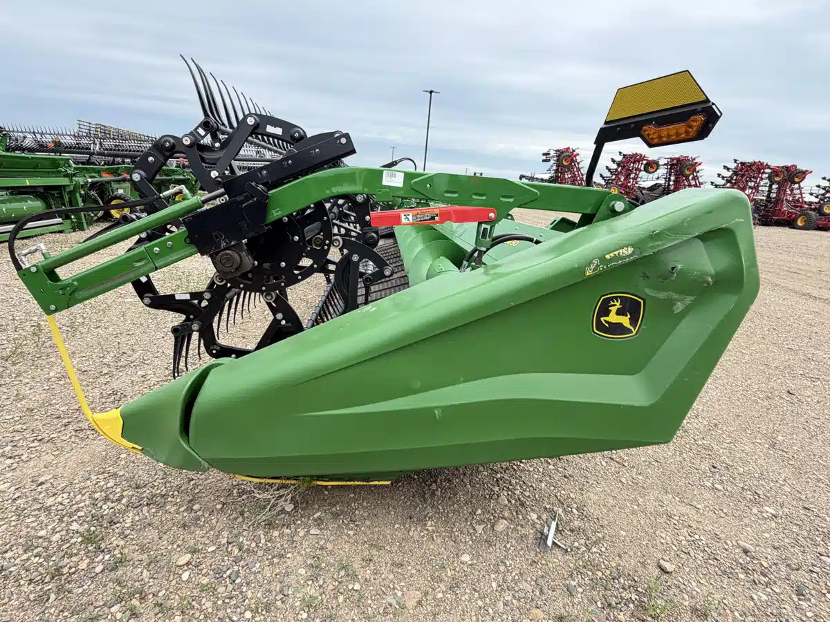 Gallery image 2 for 2025 John Deere HD50R Header - Draper