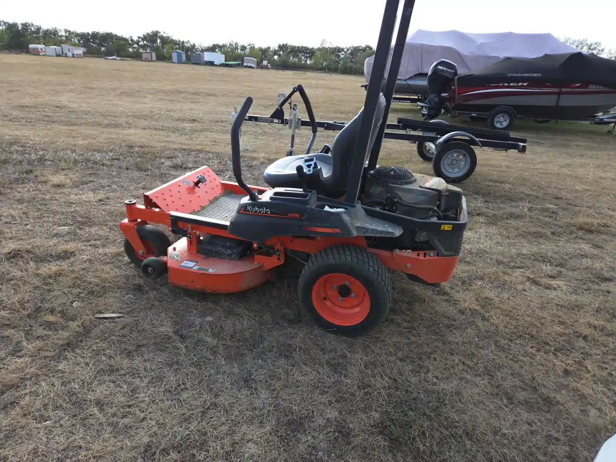Gallery image 1 for 2021 Kubota Z231KW Mower - Zero Turn