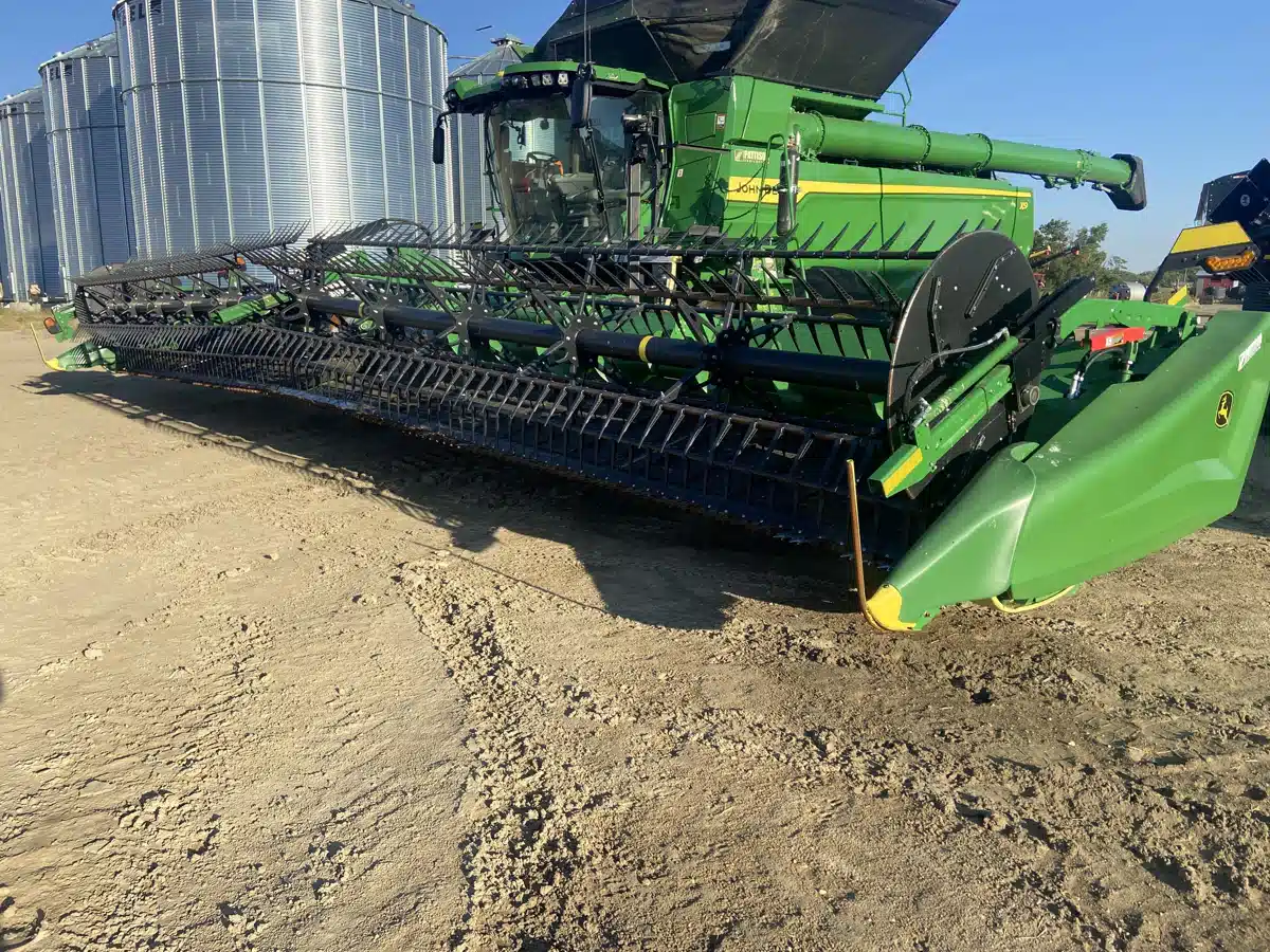Photo de la Galerie 1 pour 2023 John Deere HD45R Nez - Toile/Tapis