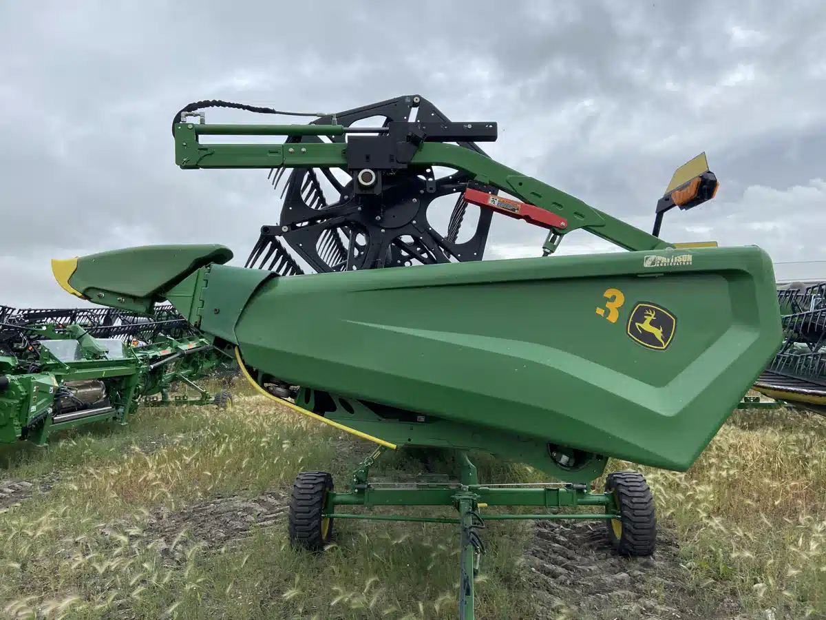 Gallery image 2 for 2022 John Deere HD45R Header - Draper