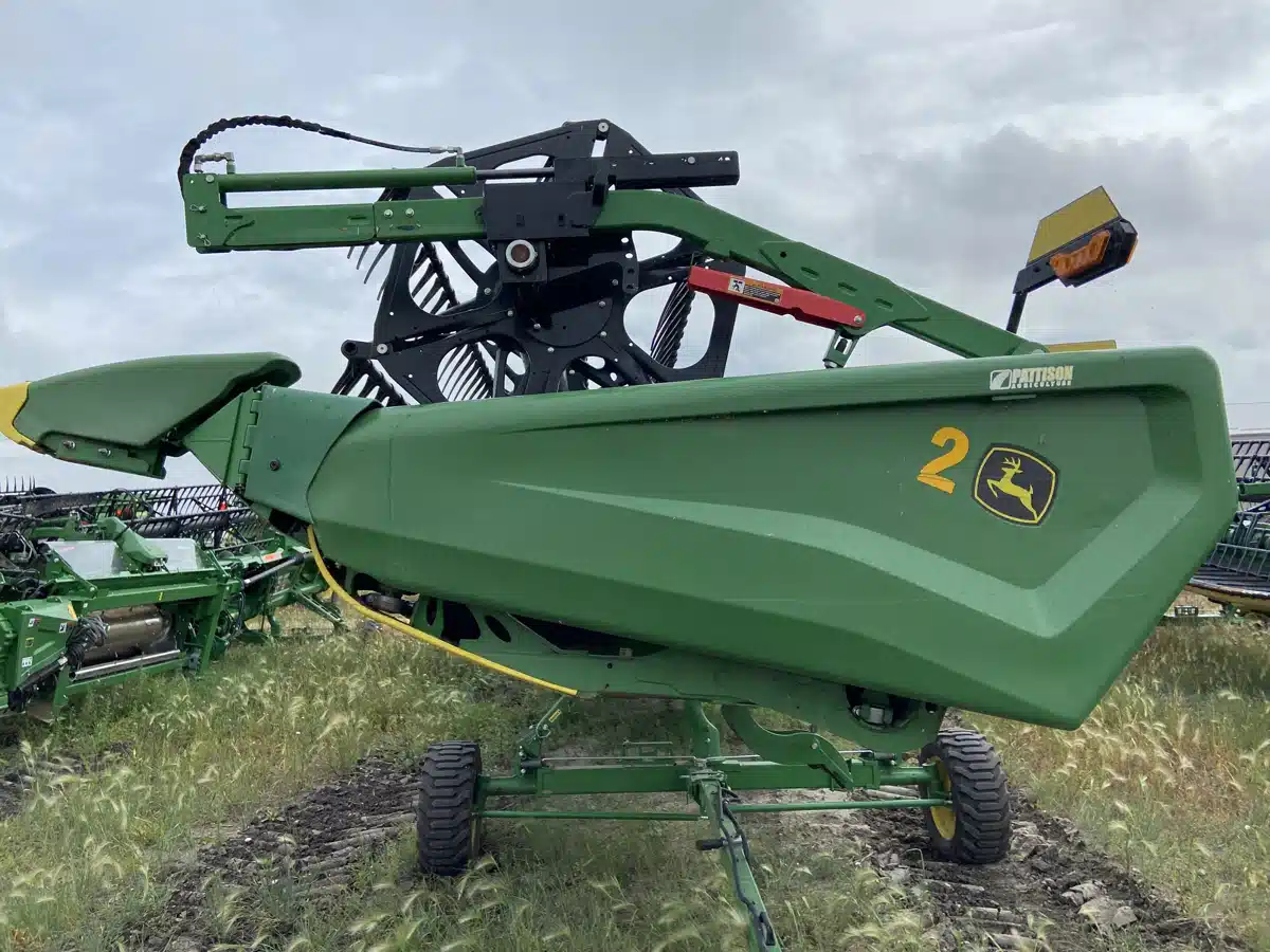 Gallery image 2 for 2022 John Deere HD45R Header - Draper