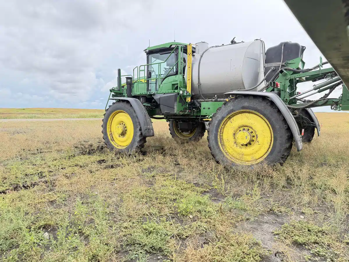 Photo de la Galerie 2 pour 2025 John Deere 616R Arroseur - Automoteur