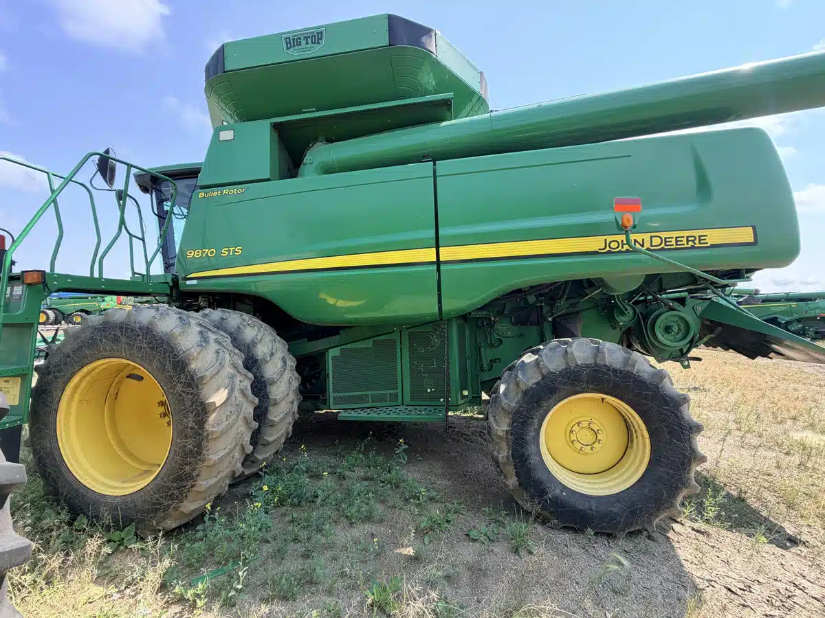 Photo de la Galerie 2 pour 2008 John Deere 9870 STS Batteuse