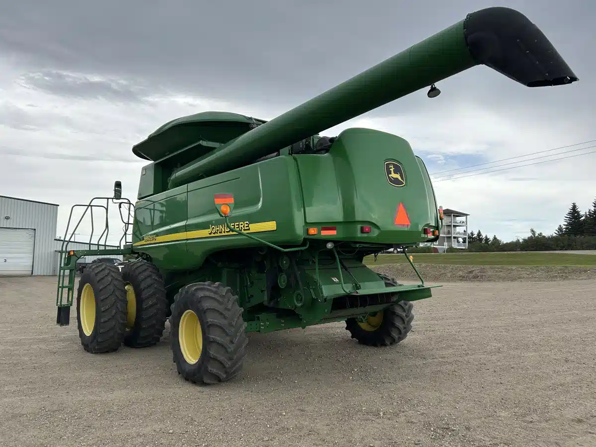 Photo de la Galerie 2 pour 2006 John Deere 9860 STS Batteuse