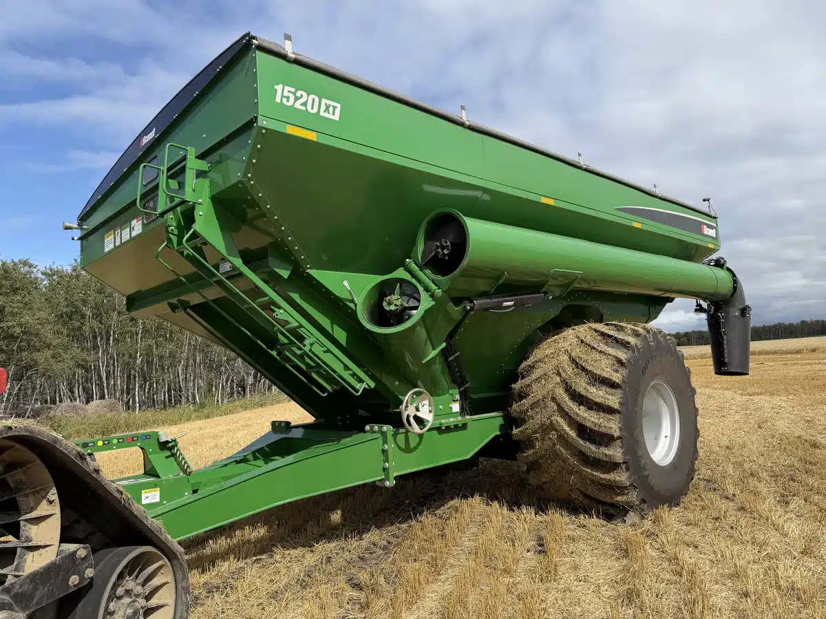 Gallery image 1 for 2025 Brandt 1520XT Grain Cart