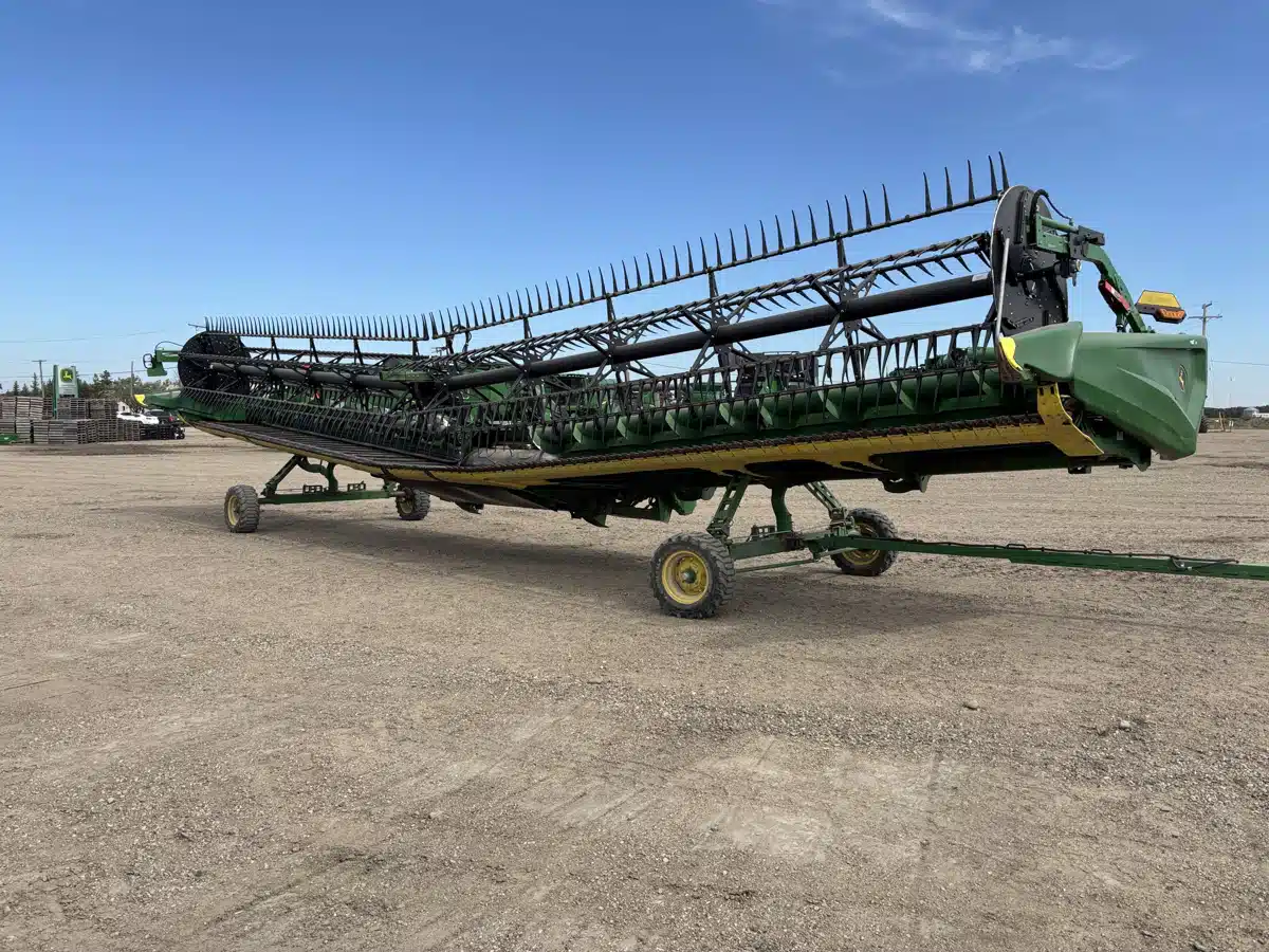 Gallery image 1 for 2022 John Deere HD45R Header - Draper