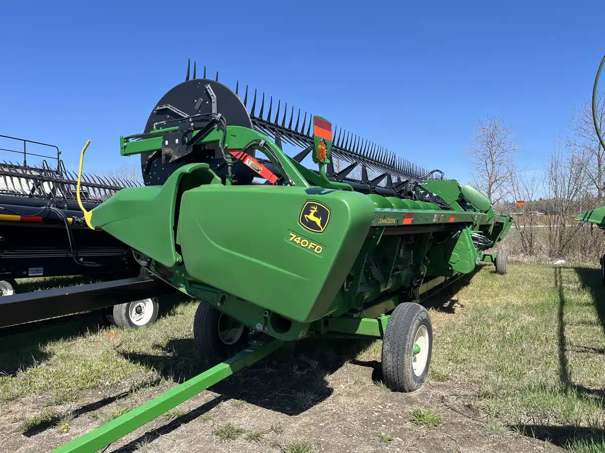 Gallery image 2 for 2019 John Deere 740FD Header - Draper