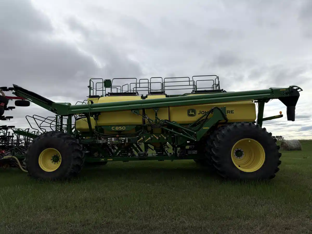 Gallery image 2 for 2024 John Deere C850 Air Drill