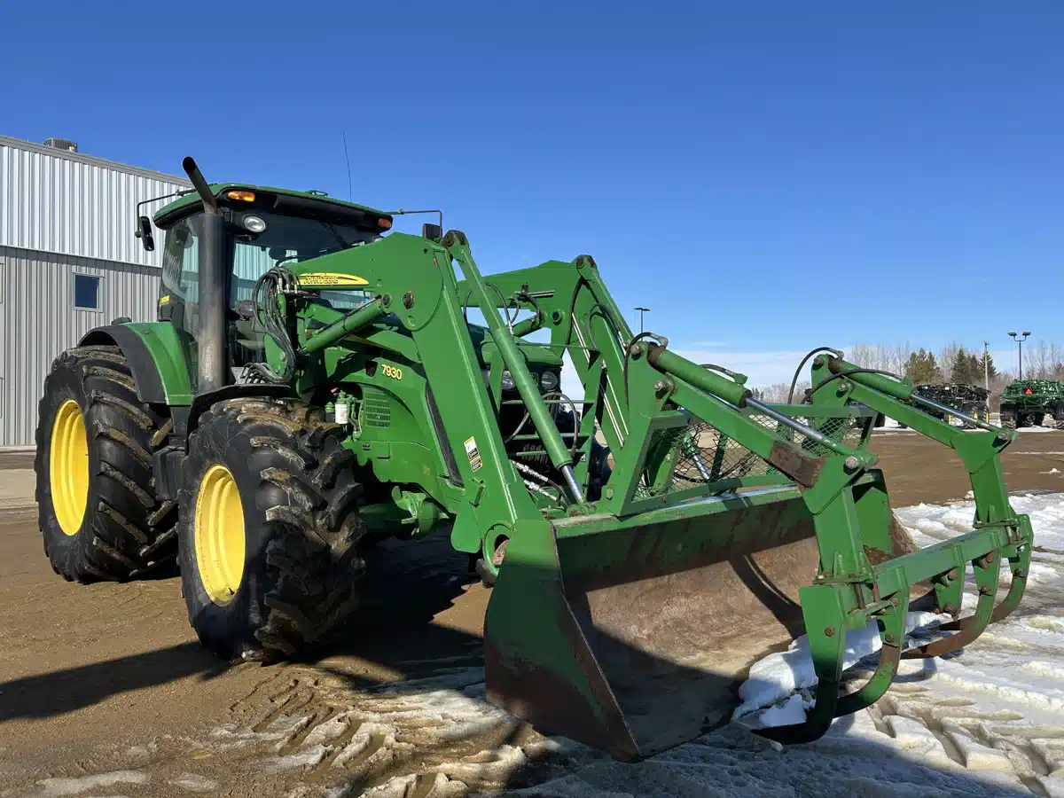 Gallery image 1 for 2008 John Deere 7930 Tractor