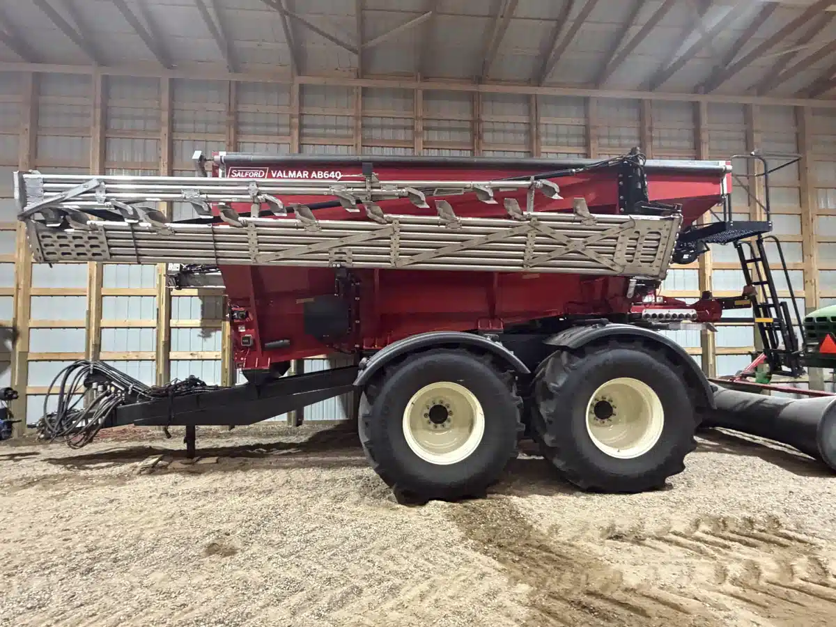 Gallery image 2 for 2024 Salford AB640 Sprayer - Pull Type