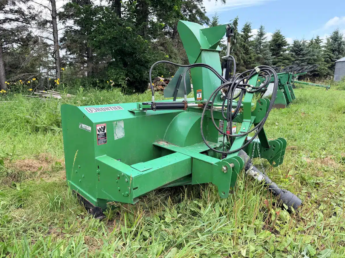 Photo de la Galerie 2 pour 2022 Frontier SB1184 Tracteur