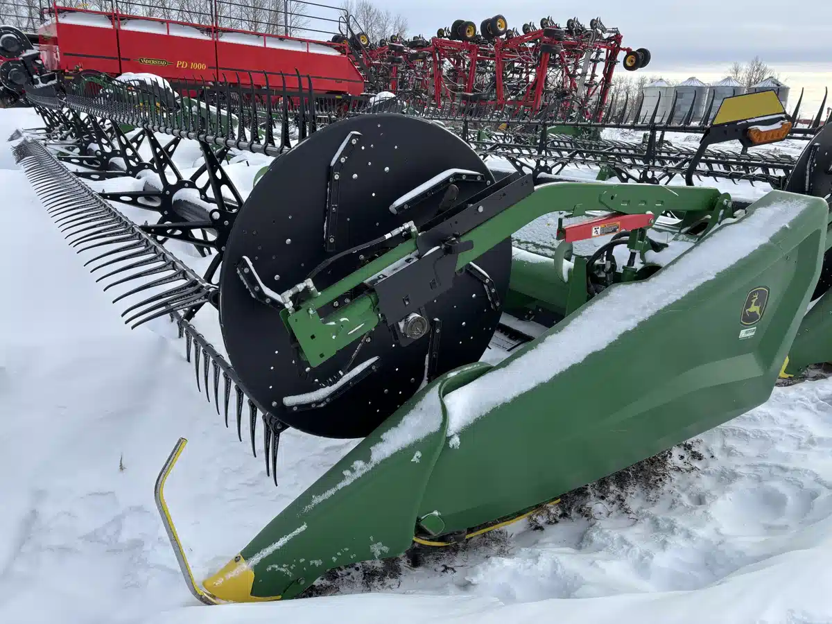 Gallery image 1 for 2021 John Deere HD45R Header - Draper