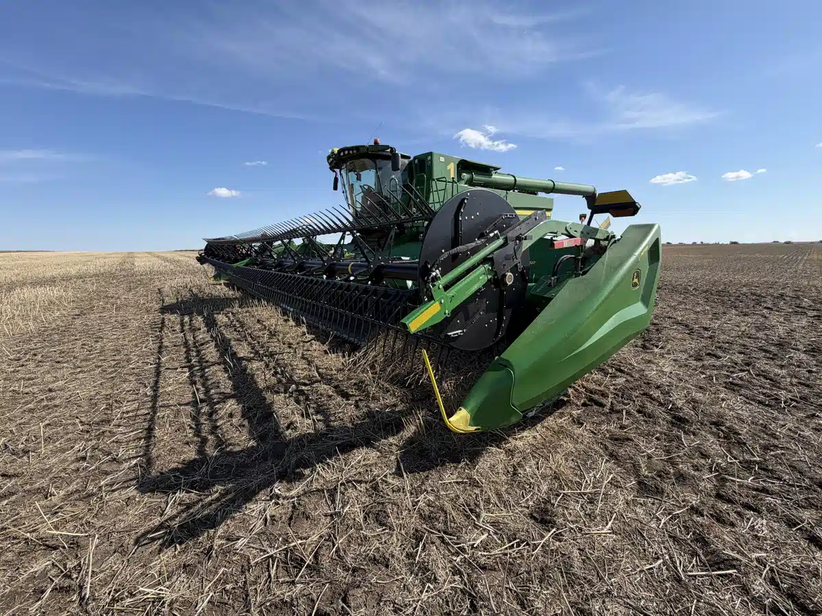Gallery image 1 for 2024 John Deere HD45R Header - Draper