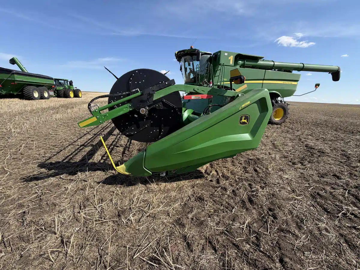 Gallery image 2 for 2024 John Deere HD45R Header - Draper