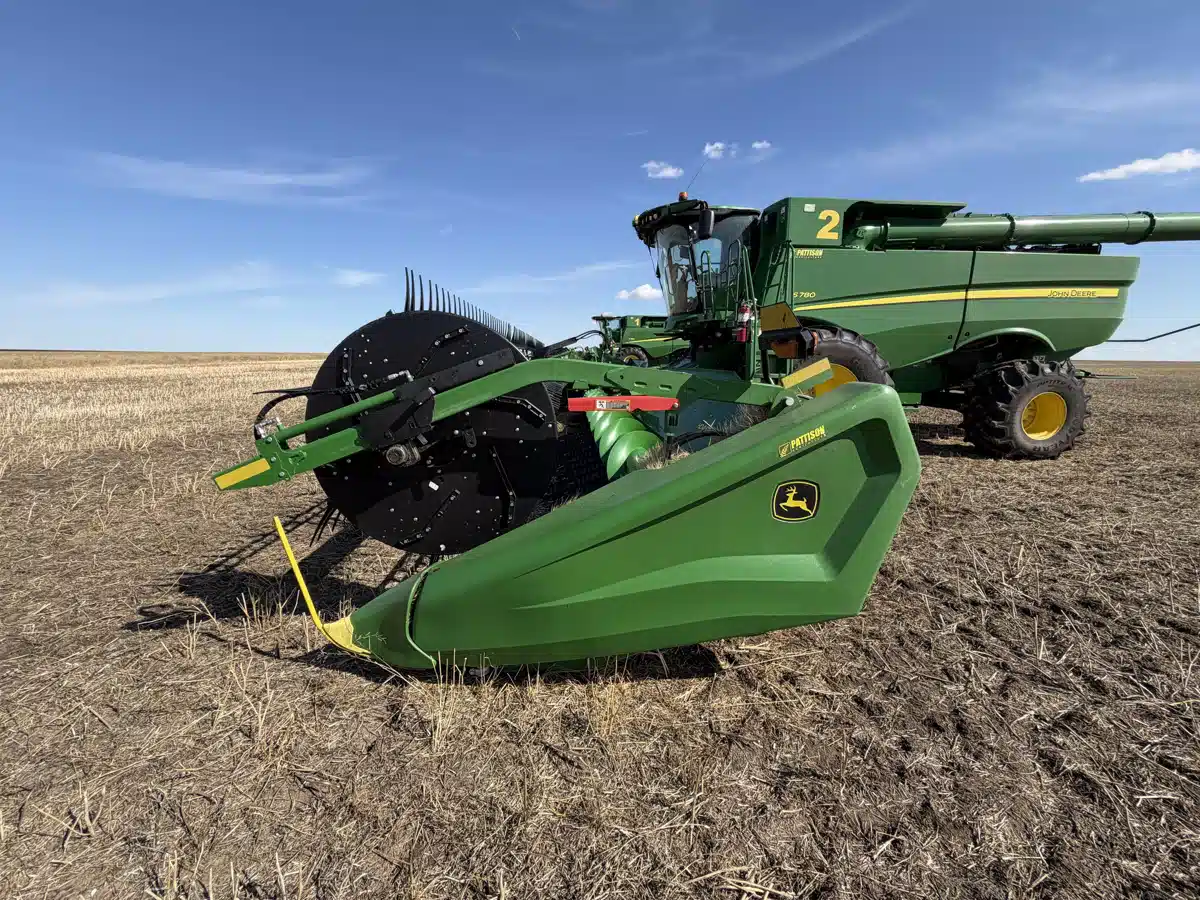 Gallery image 2 for 2024 John Deere HD45R Header - Draper