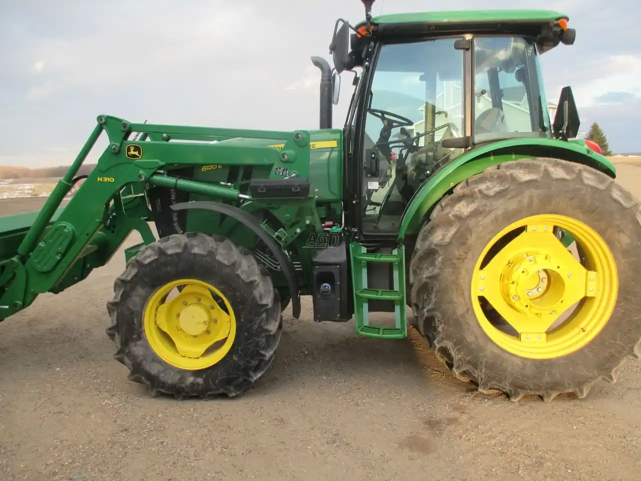Gallery image 2 for Used 2016 John Deere 6120E Tractor