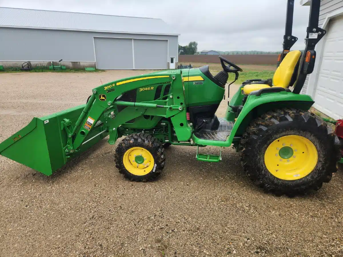 Gallery image 1 for Used 2023 John Deere 3046R Tractor