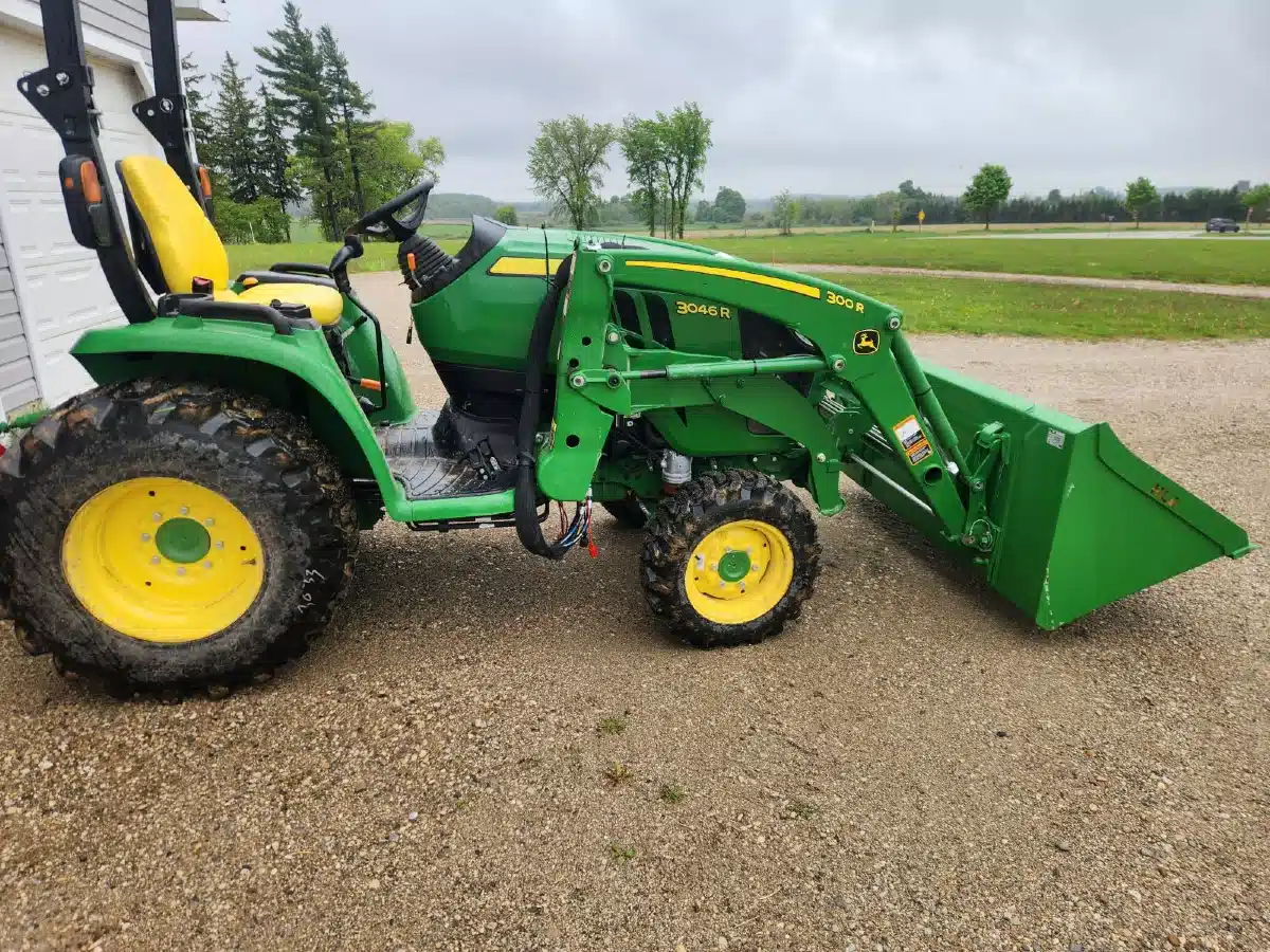 Gallery image 2 for Used 2023 John Deere 3046R Tractor