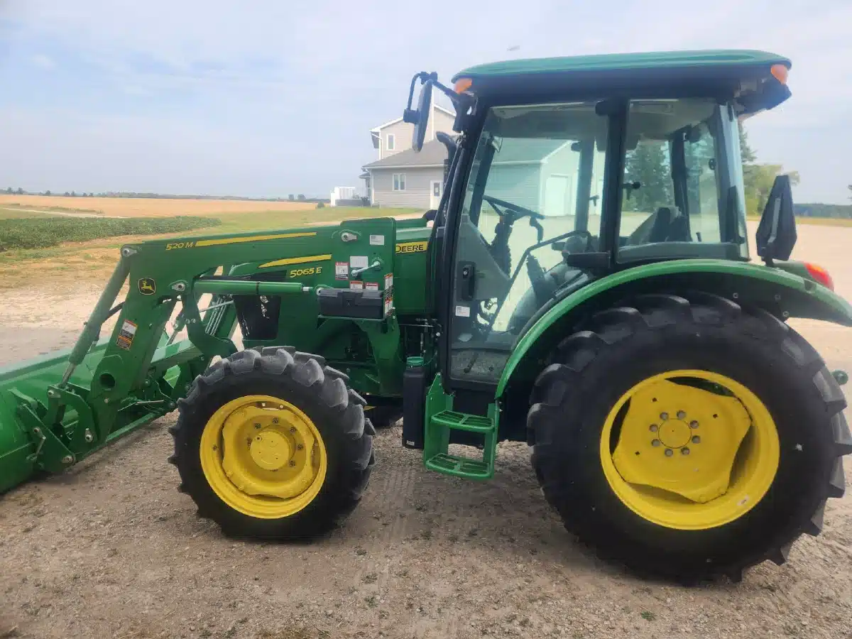 Gallery image 1 for Used 2022 John Deere 5065E Tractor