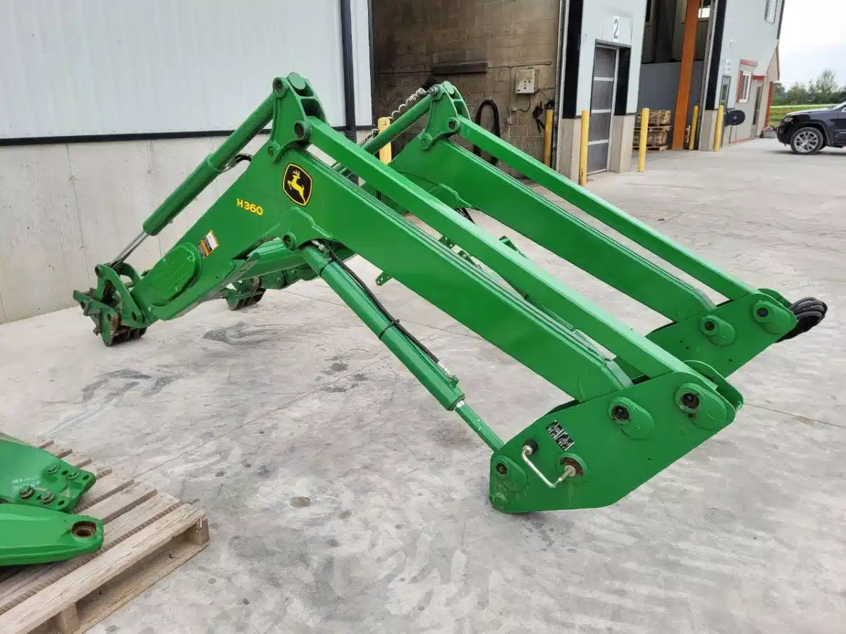 Gallery image 2 for 2015 John Deere H360 Front End Loader