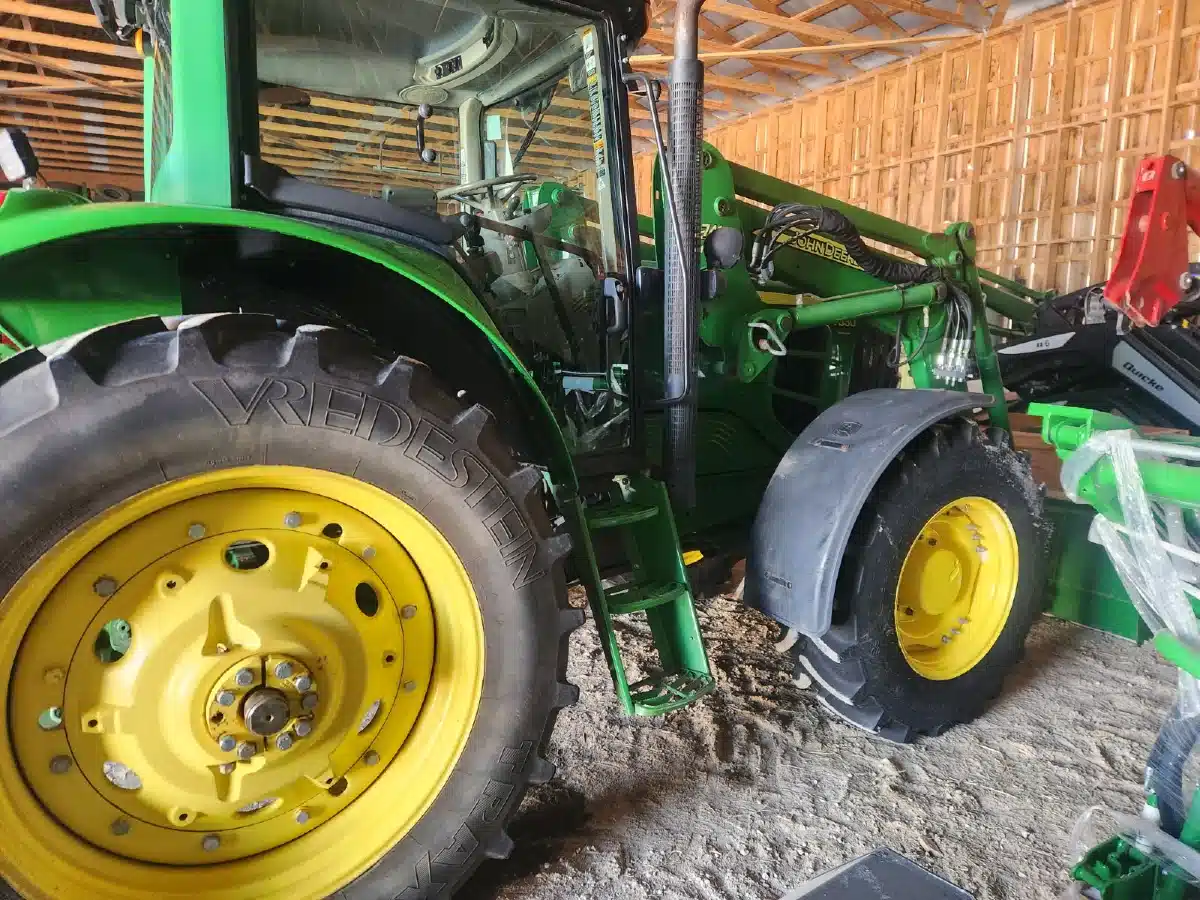 Gallery image 2 for 2012 John Deere 7330 Tractor