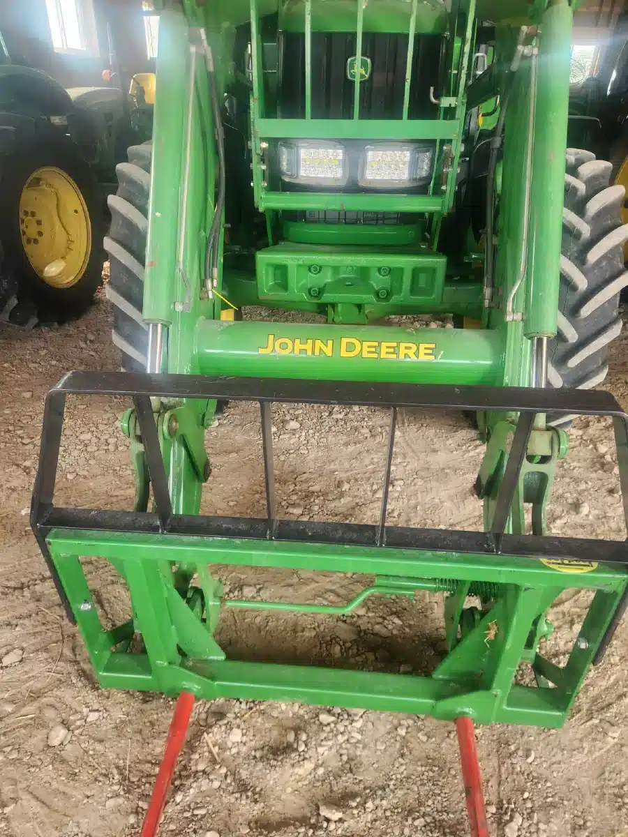 Gallery image 2 for 2011 John Deere H360 Front End Loader