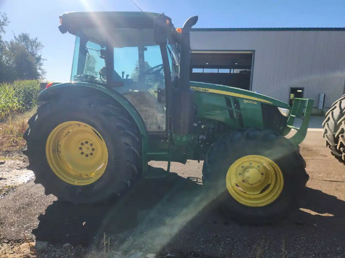 Gallery image 2 for 2021 John Deere 5100M Tractor