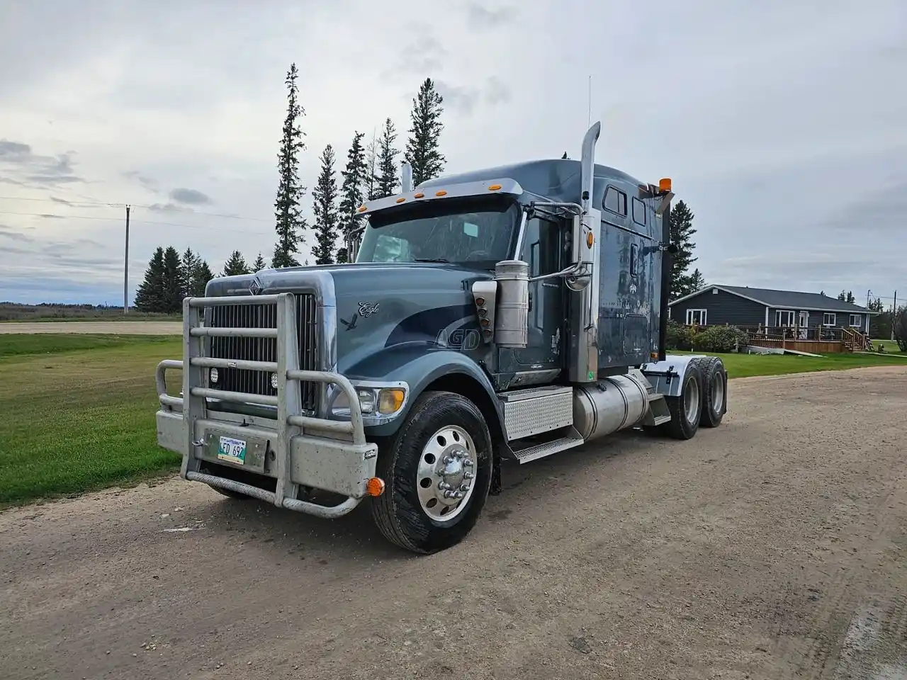 Gallery image 1 for 2005 International 9900i Semi-Truck