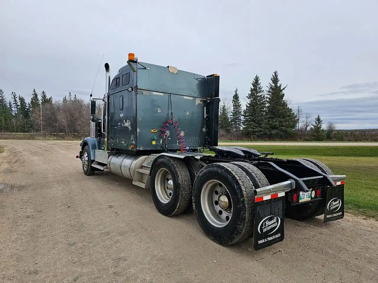 Gallery image 2 for 2005 International 9900i Semi-Truck