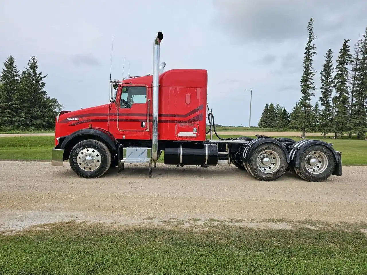 Gallery image 2 for Used 2003 Kenworth T800 Semi-Truck