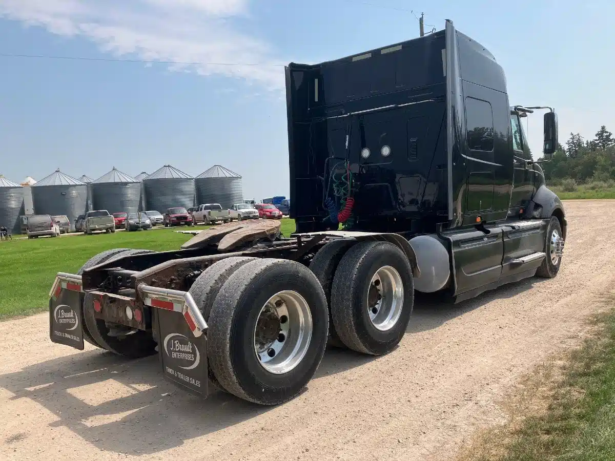 Gallery image 2 for Used 2016 International ProStar Semi-Truck