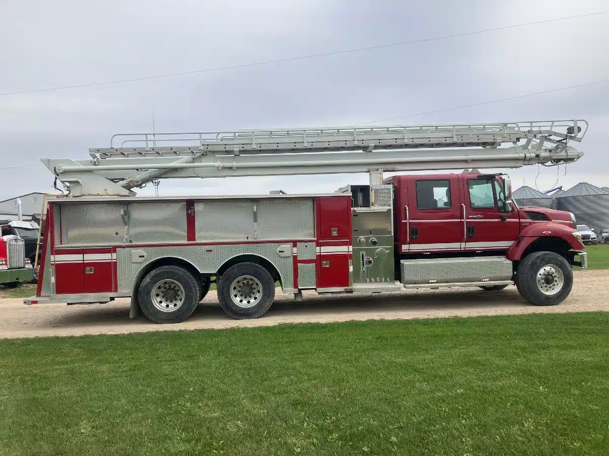 Gallery image 2 for Used 2011 International Workstar 7500 Truck - Fire