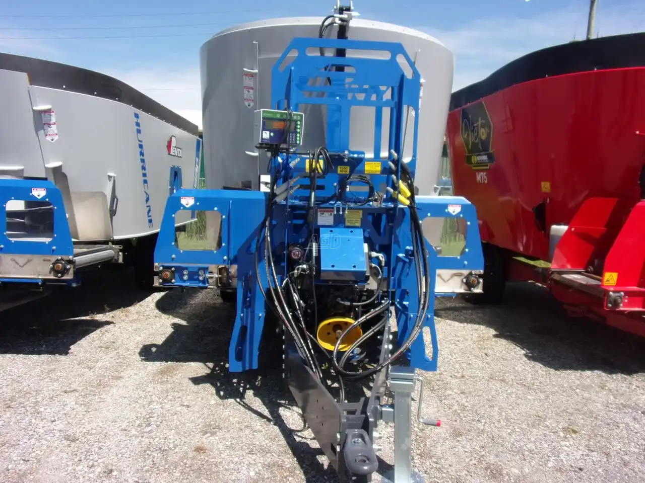 Gallery image 1 for New 2023 Penta 9630 TMR Mixer