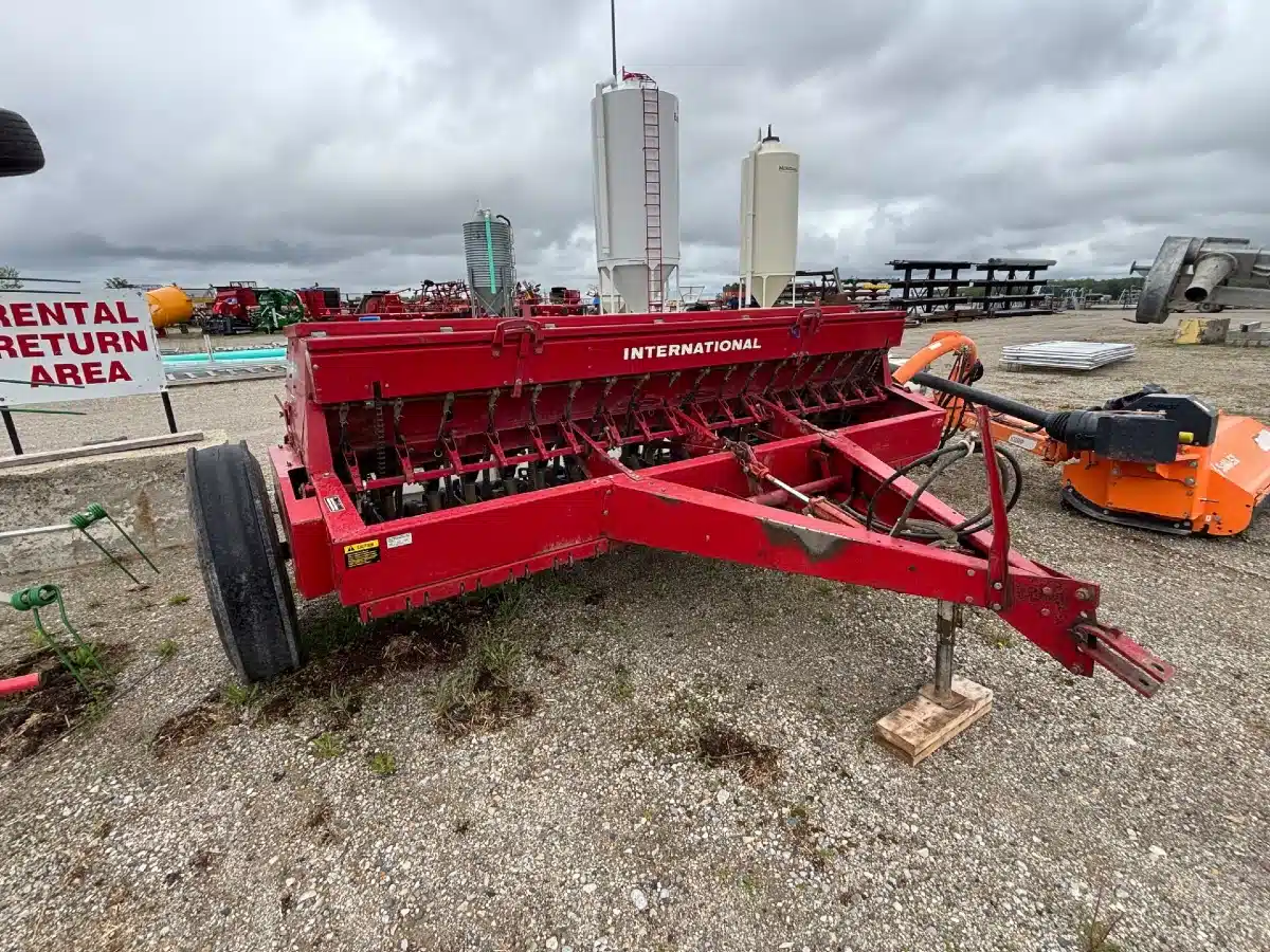Gallery image 1 for Used Case IH 5100 Drill