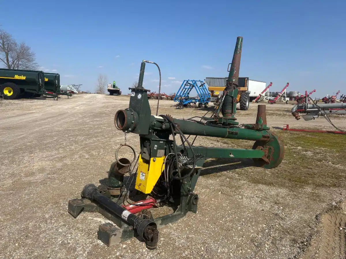 Husky 8"x8' Manure Pump