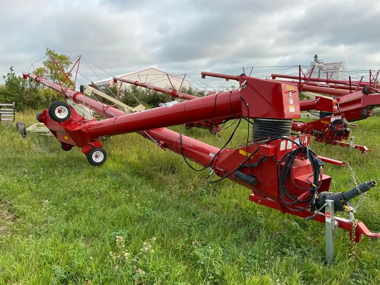 Photo de la Galerie 2 pour 2026 Farm King Y1385 TMMR Vis à grain